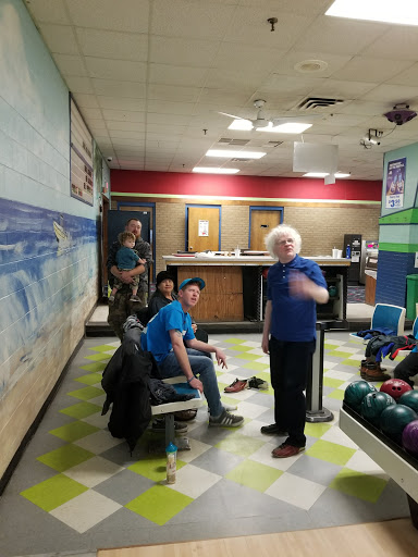 Bowling Alley «Cardinal Lanes Beach Bowl», reviews and photos, 7026 Market St, Wilmington, NC 28411, USA