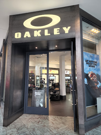 Sunglasses Store «Oakley Store», reviews and photos, 548 Brandon Town Center Dr, Brandon, FL 33511, USA