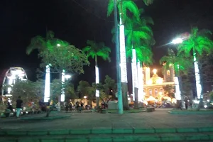 Praça Getúlio Vargas image