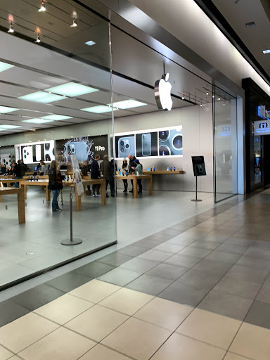 Computer Store «Apple Fashion Place», reviews and photos, 6191 State St, Murray, UT 84107, USA