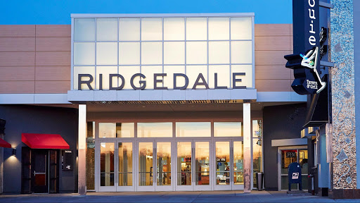 Ridgedale Center, 12401 Wayzata Blvd, Minnetonka, MN 55305, USA, 