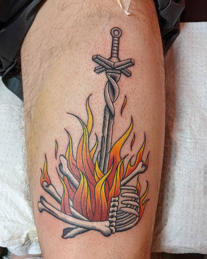 Explore art deco tattoo ideas, creative tattoo ideas in Columbiana, available at AllieCat Piercing