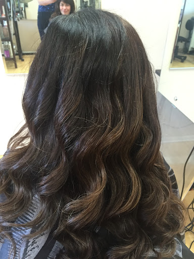 Beauty Salon «GS Hair Studio Beauty Salon and Spa», reviews and photos, 9016 N Milwaukee Ave, Niles, IL 60714, USA