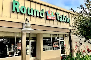 Round Table Pizza image