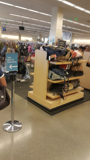 Department Store «Nordstrom Rack Glendale Fashion Center», reviews and photos, 227 N Glendale Ave, Glendale, CA 91206, USA