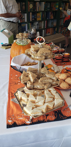 Book Store «River Oaks Book Store», reviews and photos, 3270 Westheimer Rd, Houston, TX 77098, USA