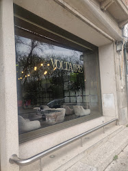 Voltaire Bar Restaurante