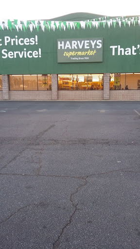 Grocery Store «Harveys Supermarket», reviews and photos, 6327 Oak St, Eastman, GA 31023, USA