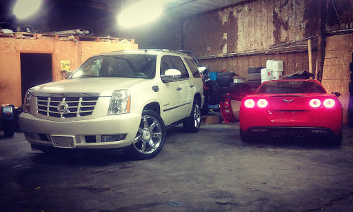 Used Car Dealer «2920 Western Auto», reviews and photos, 8906 Airline Dr, Houston, TX 77037, USA