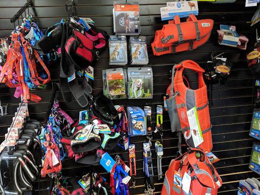 Pet Supply Store «Northern California Pet Supply and Grooming», reviews and photos, 1580 Nursery Way, McKinleyville, CA 95519, USA