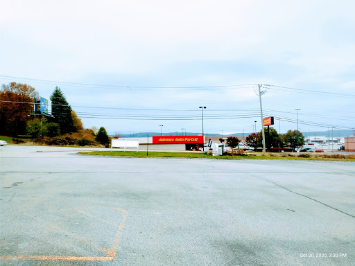 Auto Parts Store «Advance Auto Parts», reviews and photos, 2214 Summit Ridge Plaza, Mt Pleasant, PA 15666, USA
