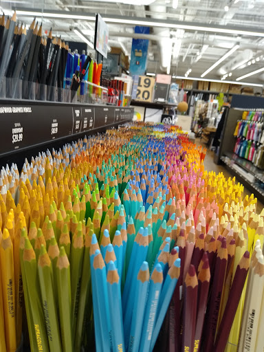 Art Supply Store «Blick Art Materials», reviews and photos, 1755 Maple Ave, Evanston, IL 60201, USA