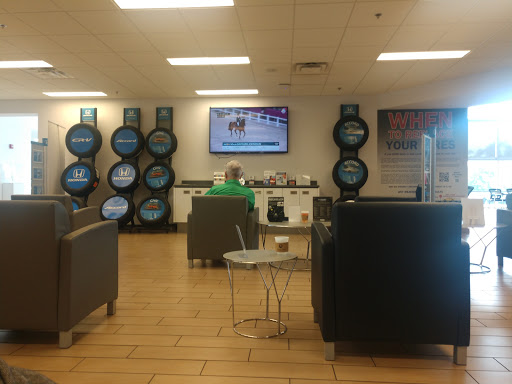 Honda Dealer «Honda Of Chantilly», reviews and photos, 4175 Stonecroft Blvd, Chantilly, VA 20151, USA