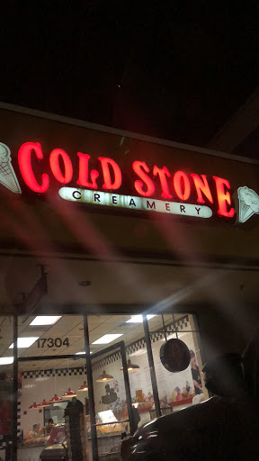 Ice Cream Shop «Cold Stone Creamery», reviews and photos, 17304 Southcenter Pkwy, Tukwila, WA 98188, USA