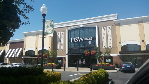 Shoe Store «DSW Designer Shoe Warehouse», reviews and photos, 17100 Southcenter Pkwy, Tukwila, WA 98188, USA