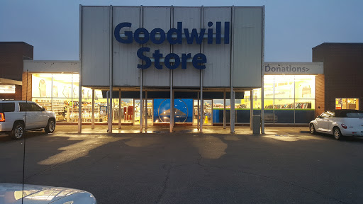 Non-Profit Organization «Goodwill Store», reviews and photos