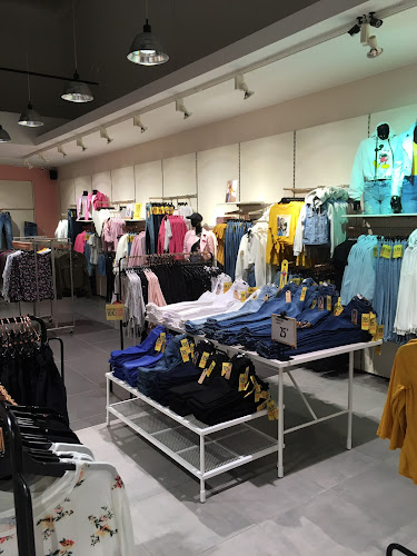 Magasin de vêtements pour femmes MIM Arras