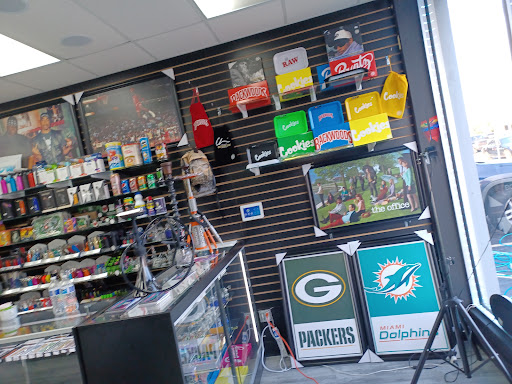 Tobacco Shop «One Stop Smoke Shop», reviews and photos, 1792 NE 163rd St, North Miami Beach, FL 33162, USA