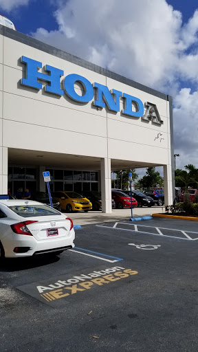 Honda Dealer «AutoNation Honda Miami Lakes», reviews and photos, 5925 NW 167th St, Hialeah, FL 33015, USA