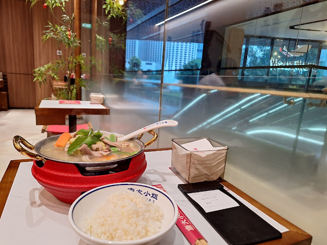 Mademoiselle Tang Noodle - Restaurant