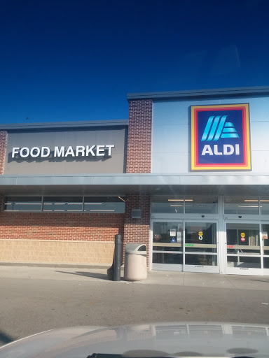 Supermarket «ALDI», reviews and photos, 908 N Keller Dr, Effingham, IL 62401, USA