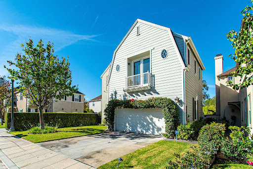 Real Estate Consultant «RE/MAX: Neal Weichel», reviews and photos, 25101 The Old Rd, Santa Clarita, CA 91381, USA