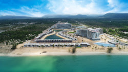 Movenpick Beach'in fotoğrafı ve yerleşim