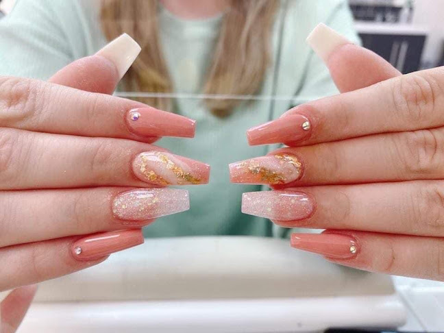Creations Nail Studio - Bristol