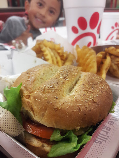 Fast Food Restaurant «Chick-fil-A», reviews and photos, 24180 Magic Mountain Pkwy, Santa Clarita, CA 91355, USA