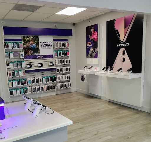 Cell Phone Store «MetroPCS Authorized Dealer», reviews and photos, 125 S Volusia Ave, Orange City, FL 32763, USA