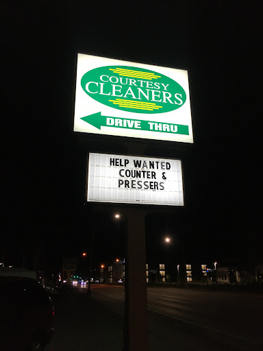 Dry Cleaner «Courtesy Cleaners & Laundry», reviews and photos, 3509 Manatee Ave W, Bradenton, FL 34205, USA