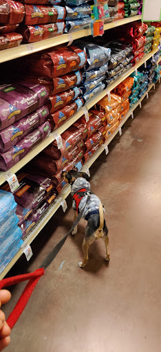 Pet Supply Store «PetSmart», reviews and photos, 2100 McHenry Ave, Modesto, CA 95350, USA