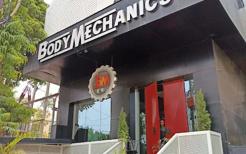 Body Mechanics image