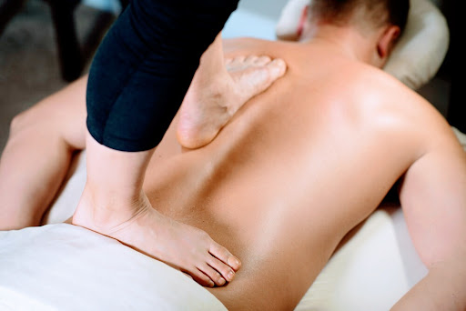 Peak Physique Massage Clinic - Sports, Thai & Ashiatsu Massage