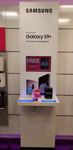 Cell Phone Store «T-Mobile», reviews and photos, 417 E Sheridan St, Dania Beach, FL 33004, USA