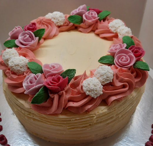 Reviews of Sues Selections Cake Shop in Bristol - Bakery