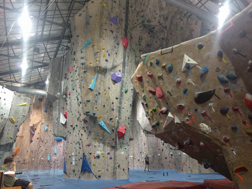 Rock Climbing Gym «MetroRock Climbing Center», reviews and photos, 69 Norman St #9, Everett, MA 02149, USA