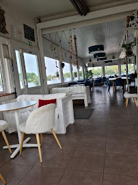 Atmosphère du Restaurant La Cottage du Lac à Ardres - n°3