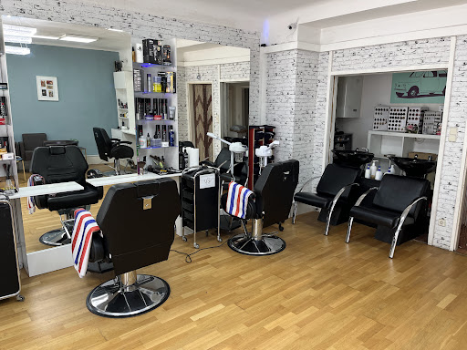 MOSA BARBER In Vienna