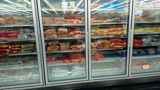 Supermarket «Warehouse Market», reviews and photos, 1507 W 51st St, Tulsa, OK 74107, USA