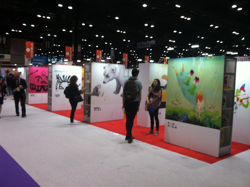 Book Store «D & Z House of Books», reviews and photos, 5507 W Belmont Ave, Chicago, IL 60641, USA