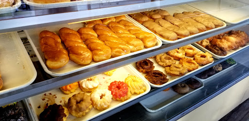 Donut Shop «Circus Donuts», reviews and photos, 1500 W Carson St, Torrance, CA 90501, USA