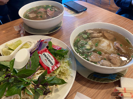 Banh Mi Che Cali BMC Pho image
