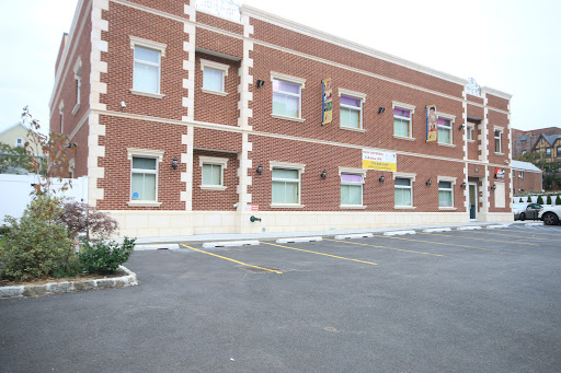 33-25 Parsons Blvd, Flushing, NY 11354, USA