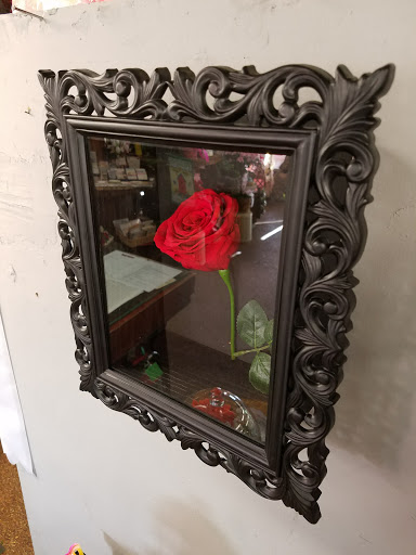 Florist «Little Flower Shop», reviews and photos, 616 High St, Delano, CA 93215, USA