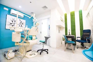 Dental Clinic by Sergie Salazar image