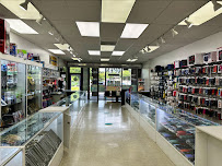 Phone Spot - Samsung & iPhone Screen Repair and Mobile Repair shop - Photo 9 - Car repair in Lanham, MD, Washington