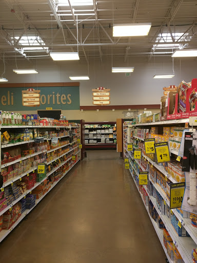 Grocery Store «Fred Meyer», reviews and photos, 22075 NW Imbrie Dr, Hillsboro, OR 97124, USA