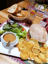 Sandwich au poulet du Restaurant français Le zinc riom - n°20