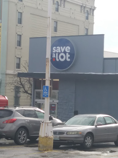 Grocery Store «Save-A-Lot», reviews and photos, 3410 Troost Ave, Kansas City, MO 64109, USA